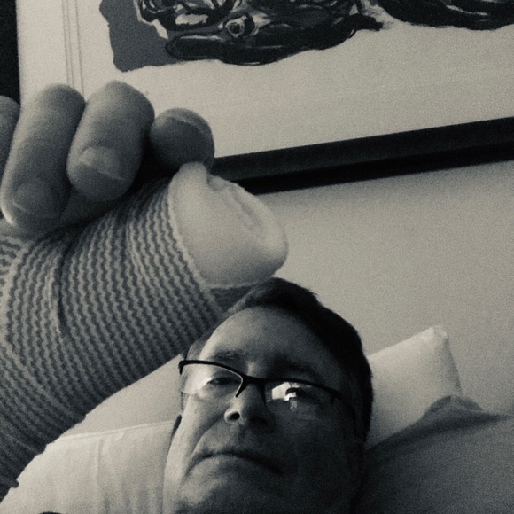 Welcome to my Virtual Closet. - Picture 4 of 10